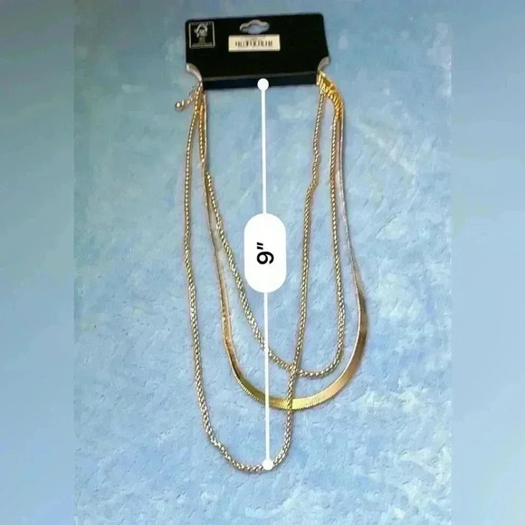 🆕 Torrid 3-In-1 Gold Necklace Set - Picture 6 of 7